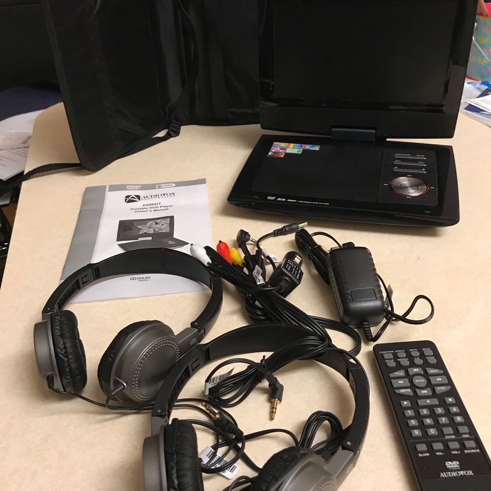 Portable DVD Player - Picture 3 of 3